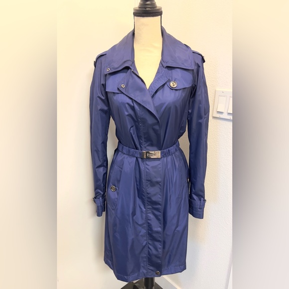 New without tag Burberry nylon purplish blue long trench coat with belt size 6 - Picture 2 of 16